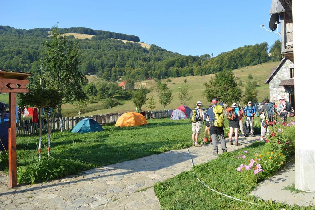 Guesthouse Alpini Lepushe Exterior foto